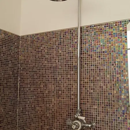 Dz Plus Ez Mit Verbindungstür 38qm2 In Großer Wohnung,gemeinschaftsbad Und Gäste Wc Habitación en casa particular *